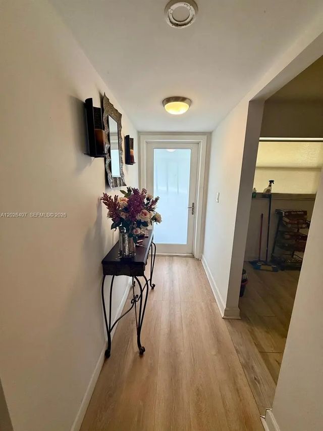 5985 Del Lago Circle #215, Sunrise
