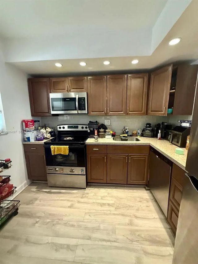 2 of 18 - 5985 Del Lago Circle #215, Sunrise, FL