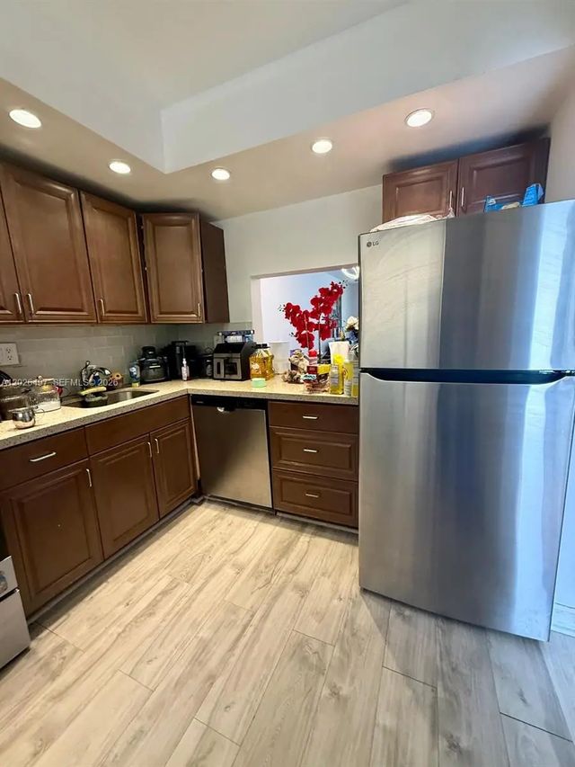 3 of 18 - 5985 Del Lago Circle #215, Sunrise, FL