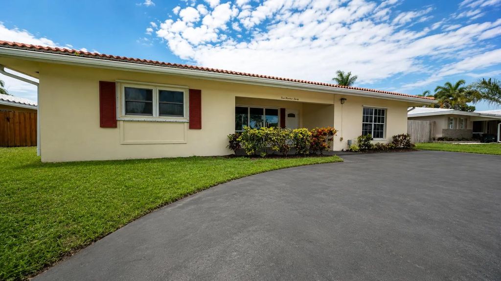 420 Se 4th Court, Pompano Beach