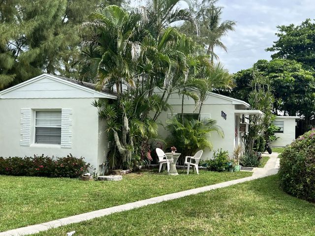 1979 Ne 3rd Street #1-4, Deerfield Beach