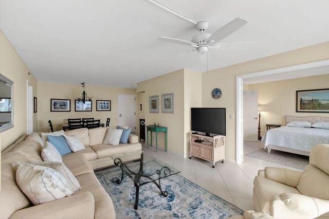 5 of 25 - 4505 S Ocean Boulevard #905, Highland Beach, FL