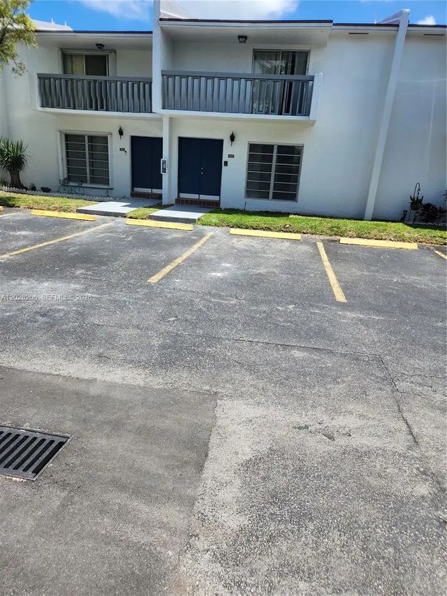 9430 Sw 170th Street #302, Palmetto Bay