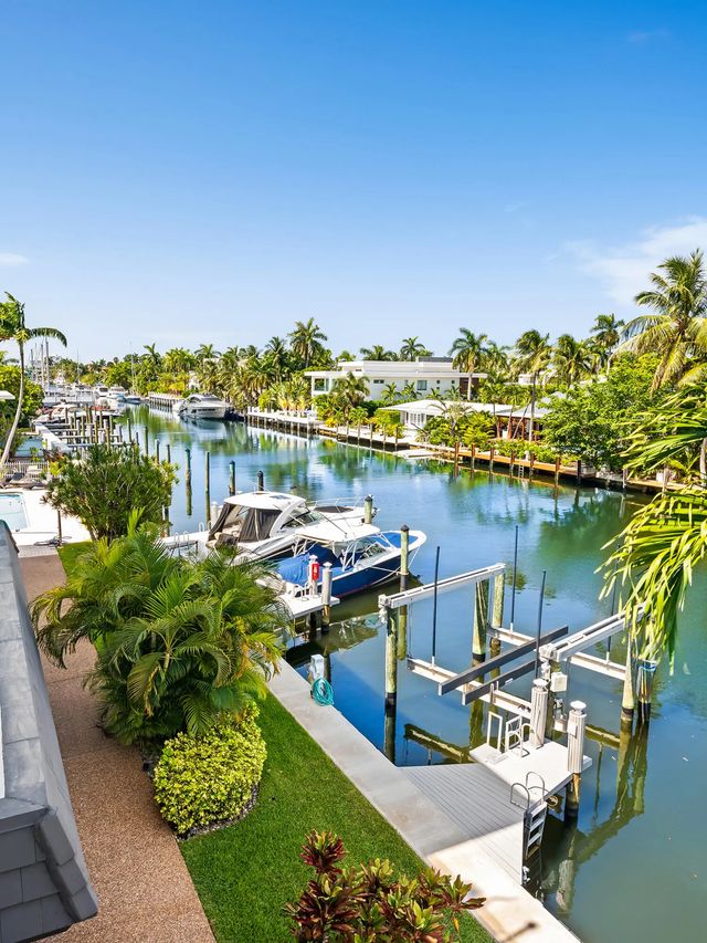 76 Isle Of Venice Drive #g, Fort Lauderdale