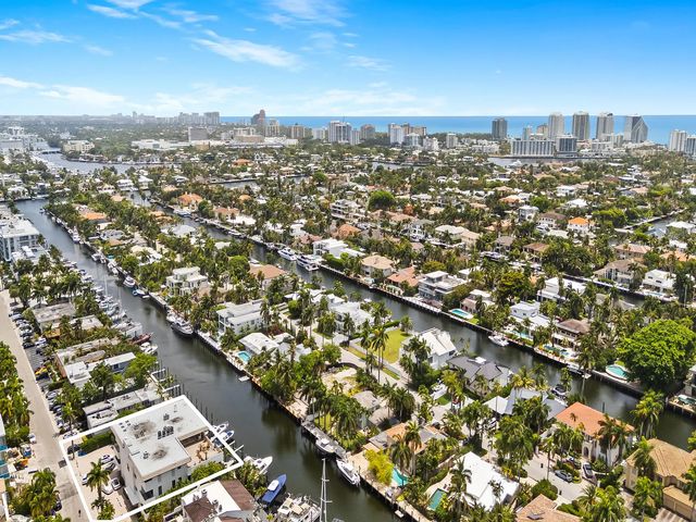 2 of 44 - 76 Isle Of Venice Drive #g, Fort Lauderdale, FL