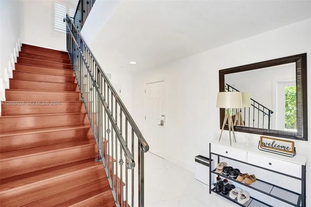 2 of 24 - 1112 Ne 17th Way, Fort Lauderdale, FL