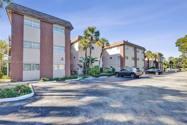 2 of 41 - 2441 Sw 82nd Avenue #205, Davie, FL