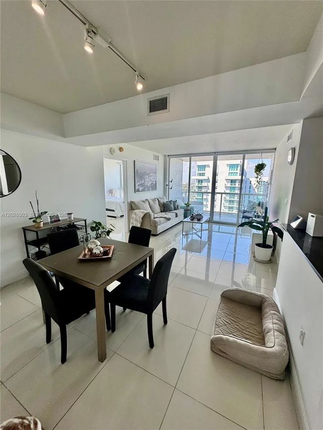 1861 S River Drive #2201, Miami