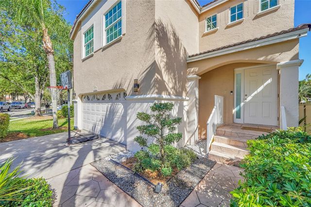 10615 Nw 12th Court, Plantation