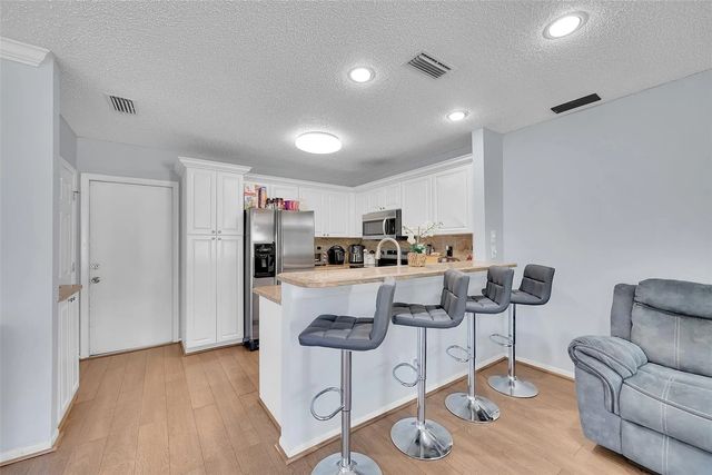 5 of 29 - 10615 Nw 12th Court, Plantation, FL