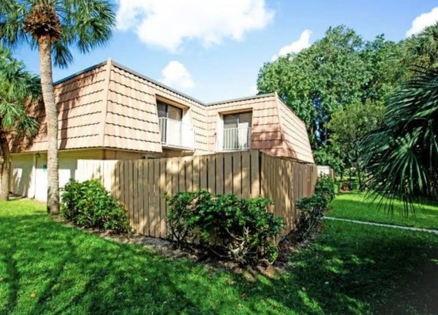 507 Green Springs Place, West Palm Beach