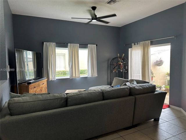 3 of 28 - 1953 Se 24th Avenue, Homestead, FL