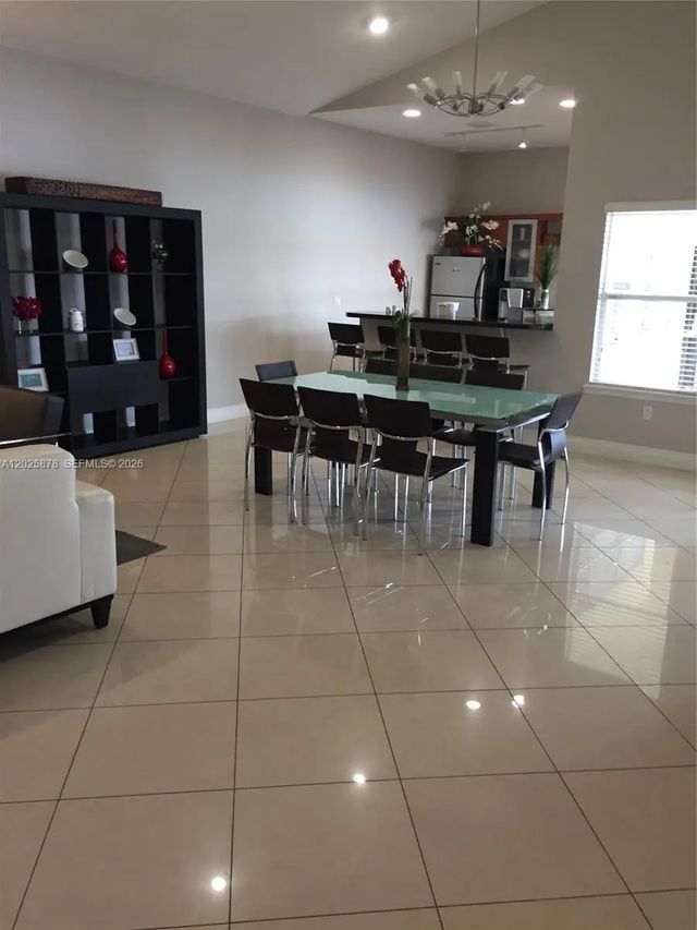 3 of 26 - 12870 Vista Isles Drive #517, Plantation, FL