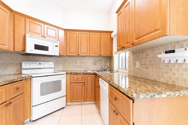 4 of 21 - 1341 Seagrape Circle, Weston, FL