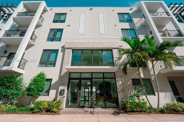 3 of 74 - 4745 Nw 84th Court #47, Doral, FL