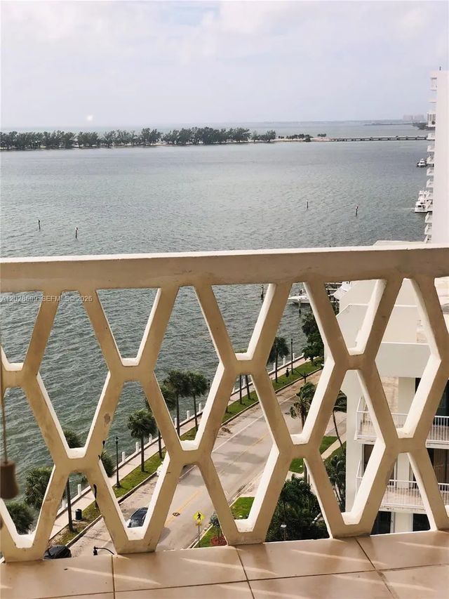 1430 Brickell Bay Drive #ph-5, Miami