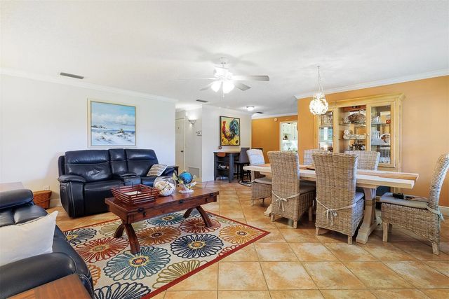 4 of 22 - 63 Woodland Drive #203/204, Vero Beach, FL
