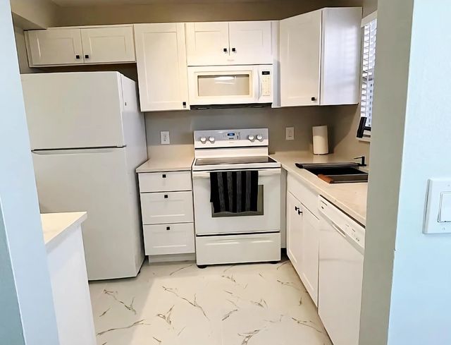 2 of 16 - 4640 W Lucerne Lakes Blvd Boulevard #505, Lake Worth, FL