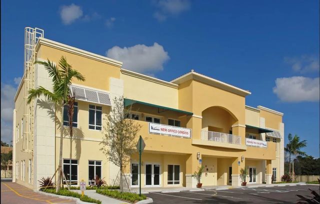 6095 W Commercial Boulevard, Tamarac