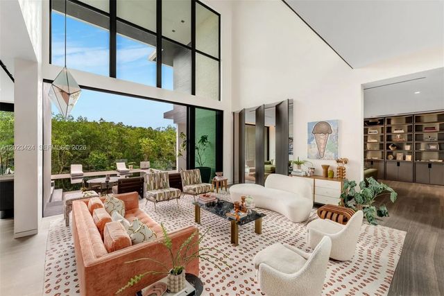 3 of 38 - 132 Paloma Drive, Coral Gables, FL
