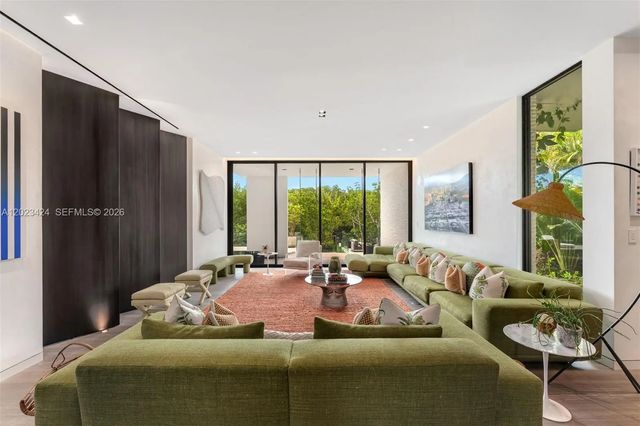 5 of 38 - 132 Paloma Drive, Coral Gables, FL