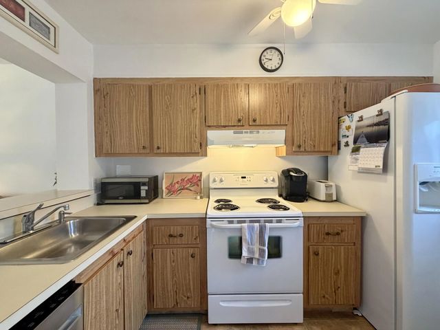 5 of 36 - 4245 N Hwy A1a #8, Fort Pierce, FL