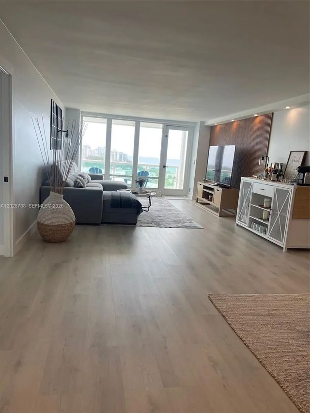 3 of 9 - 2100 S Ocean Lane #1409, Fort Lauderdale, FL