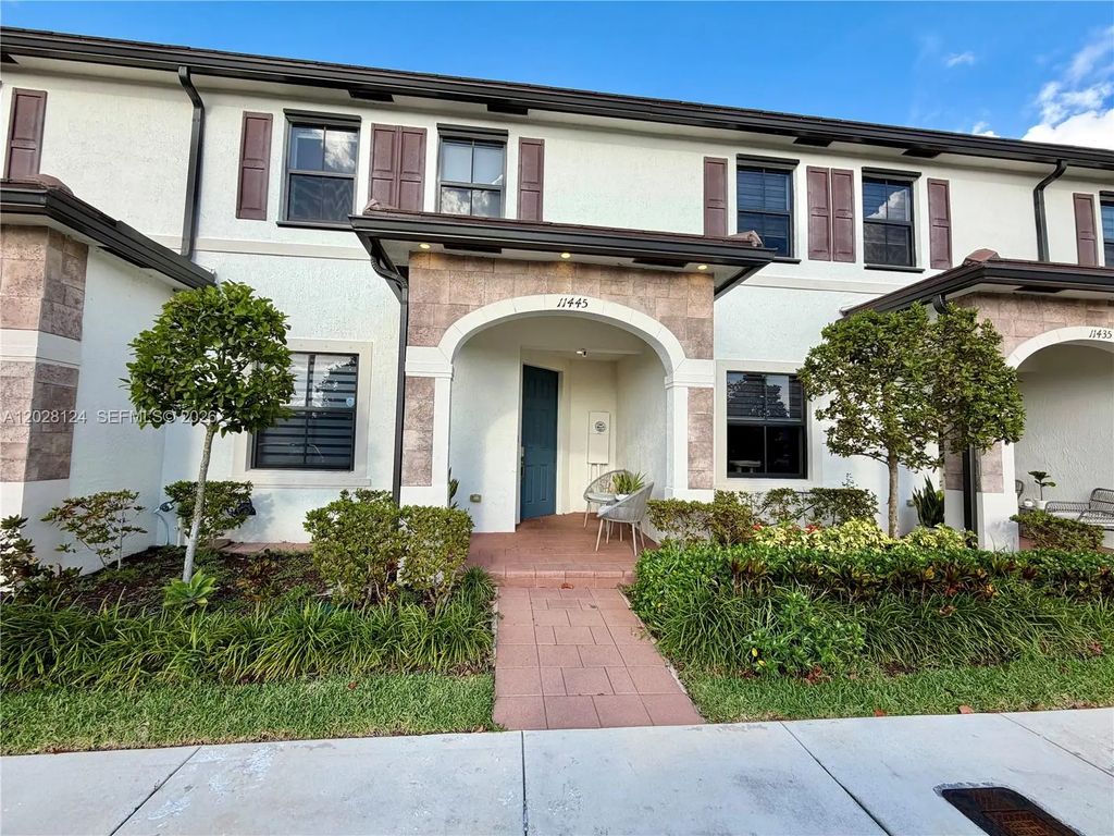 11445 W 33rd Lane, Hialeah