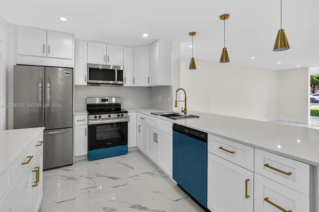 201 Se 11th Terrace #102, Dania Beach