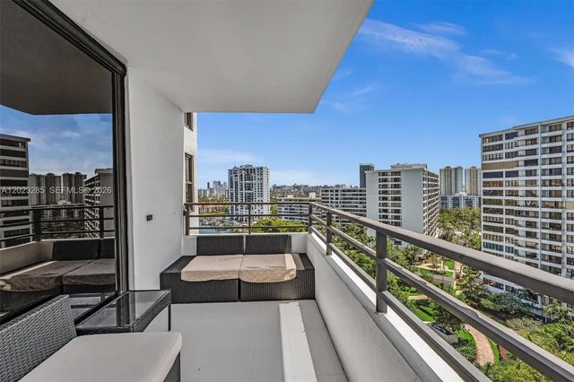 4 of 29 - 2500 Parkview Drive #1514, Hallandale Beach, FL