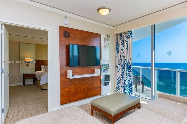 5 of 31 - 18001 Collins Avenue #1414, Sunny Isles Beach, FL