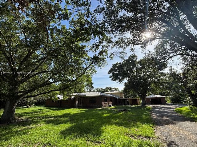 3 of 99 - 375 & 311 County Road 720, Clewiston, FL