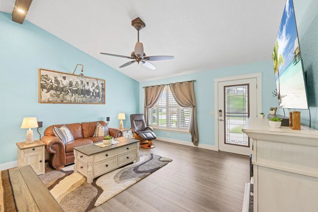 2 of 39 - 128 Banyan Circle, Jupiter, FL