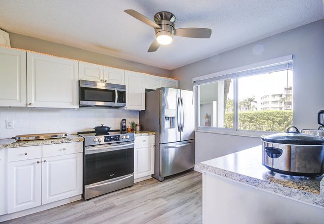 2 of 37 - 6698 10th Avenue N #109, Lake Worth, FL
