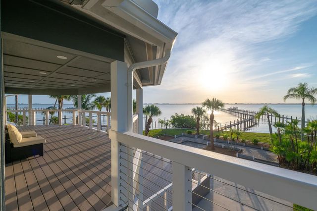 3 of 102 - 114 N Sewalls Point Road, Sewalls Point, FL