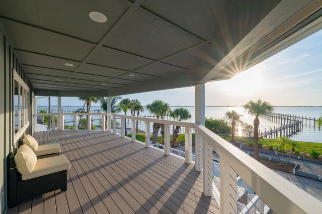 4 of 102 - 114 N Sewalls Point Road, Sewalls Point, FL