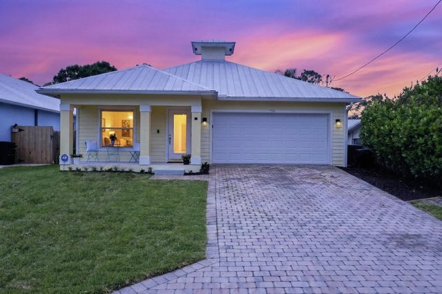 798 Sw 33rd Street, Palm City