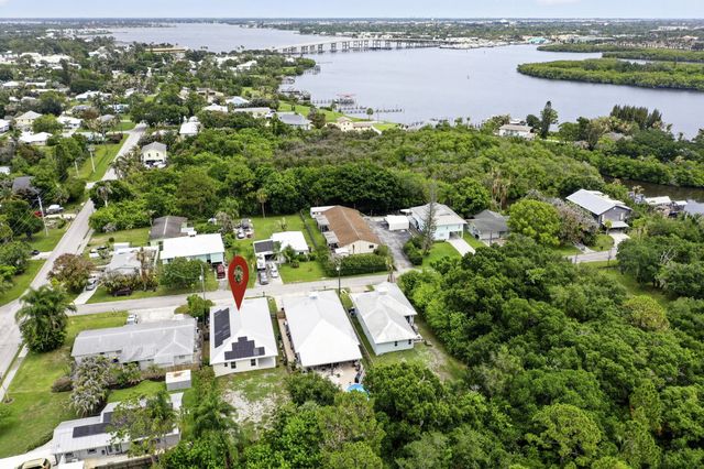 3 of 23 - 798 Sw 33rd Street, Palm City, FL