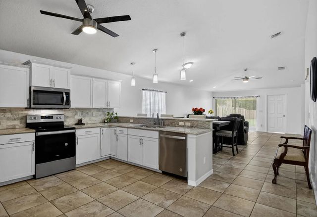 5 of 23 - 798 Sw 33rd Street, Palm City, FL