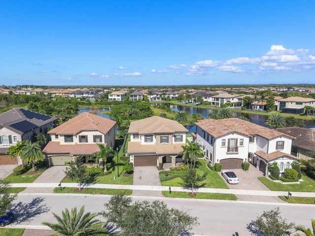 2 of 41 - 11425 Watercrest Circle E, Parkland, FL