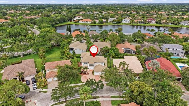 2608 Oakbrook Court, Weston