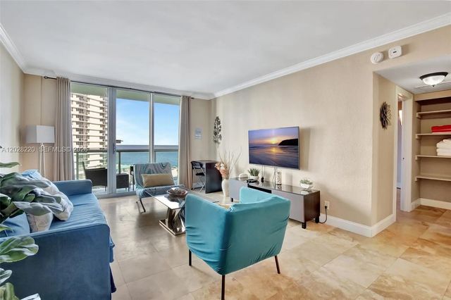 4 of 36 - 3801 S Ocean Drive #6z, Hollywood, FL