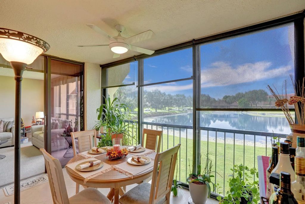 5344 Woodland Lakes Drive #223, Palm Beach Gardens