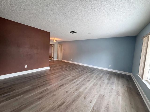 3 of 20 - 9605 Nw 81st, Tamarac, FL