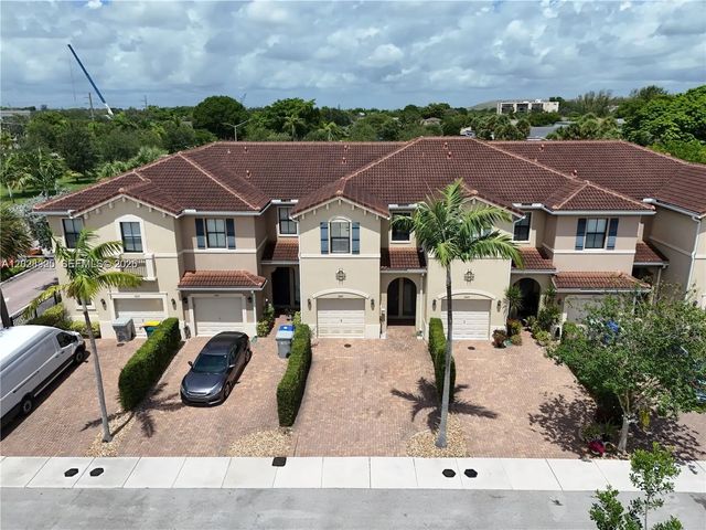 2 of 33 - 3345 Nw 11th Avenue, Pompano Beach, FL