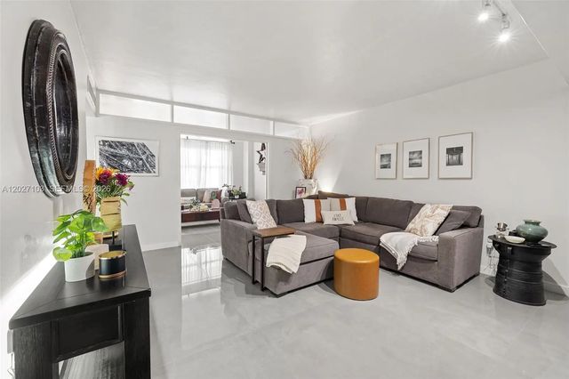 4 of 24 - 5001 Collins Avenue #1e, Miami Beach, FL