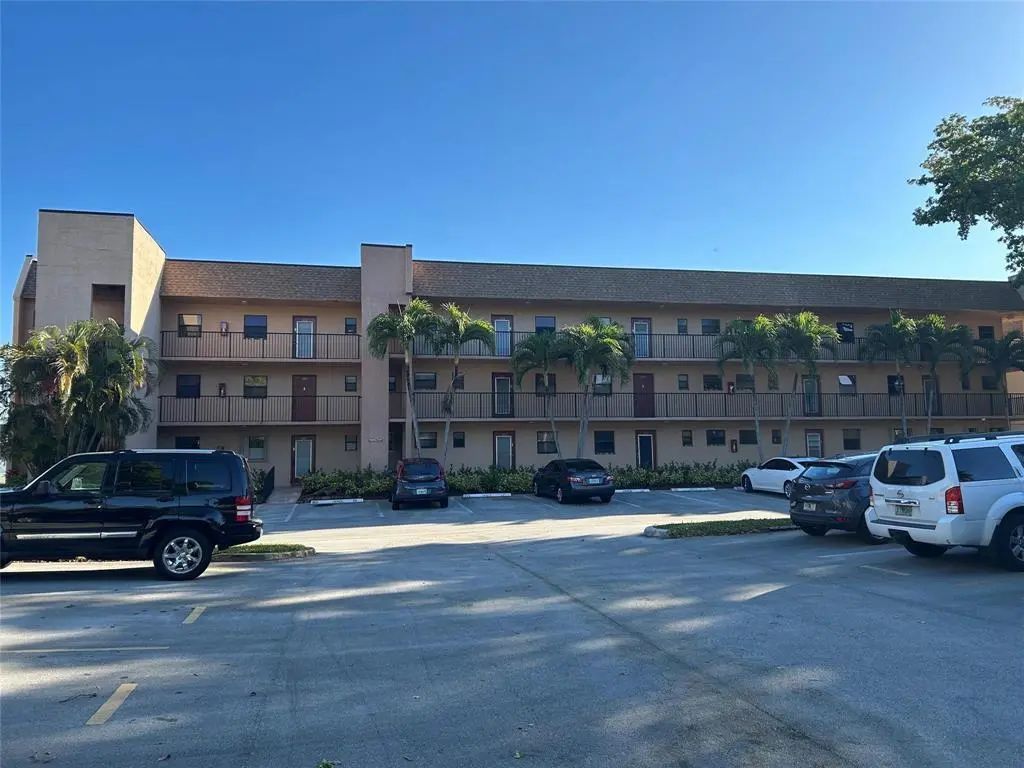 10303 Sunrise Lakes Boulevard #205, Sunrise
