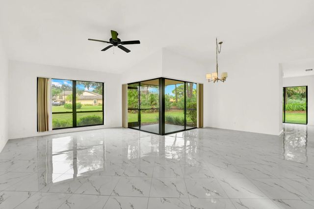 4 of 37 - 3705 Sw Quail Meadow Trail #e, Palm City, FL
