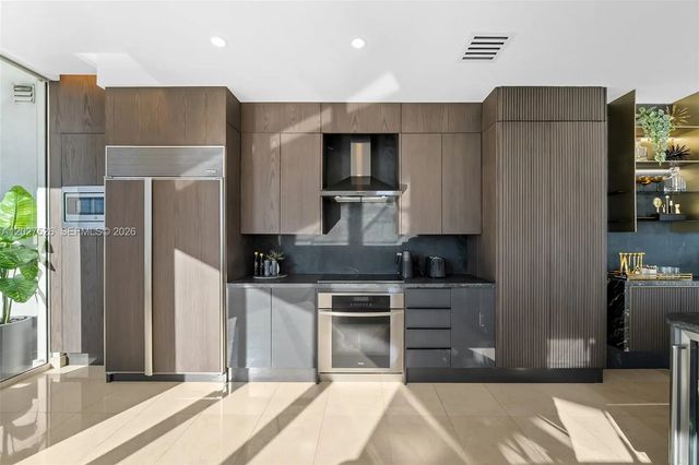 5 of 87 - 901 Brickell Key Boulevard #3304, Miami, FL