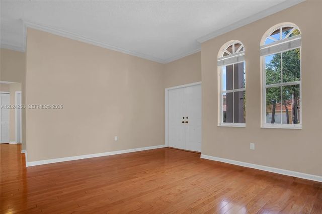 3 of 32 - 13964 N Cypress Cove Circle, Davie, FL